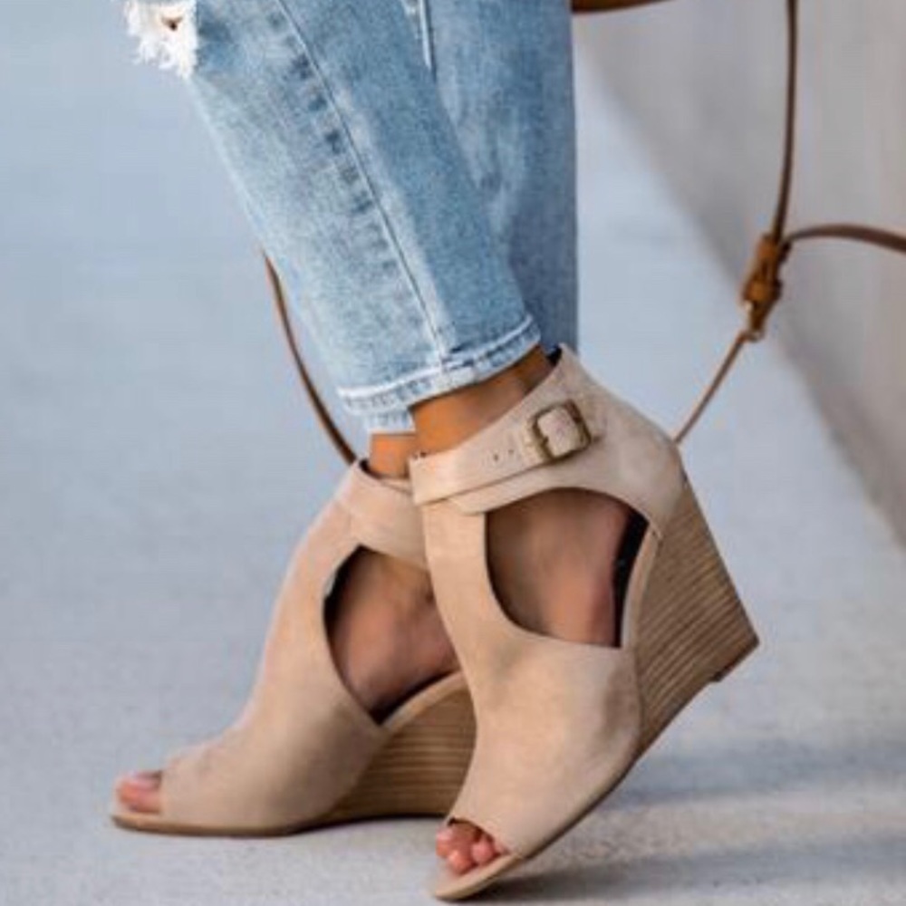 Brand new never worn booties 5.5-6